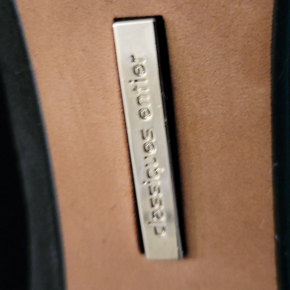 Classiques Entier Black Heels Gold Trim Size 10 - Picture 6 of 9